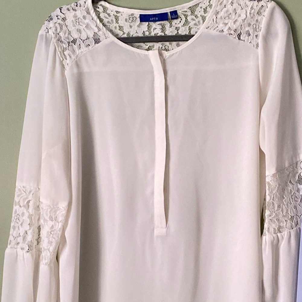 APT. 9 size LARGE white lace blouse